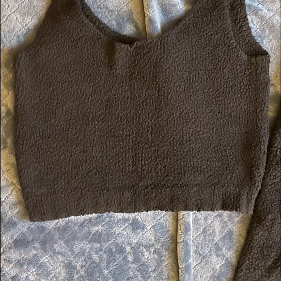 Kim Kardashian Cozy Collection - Picture 7 of 7